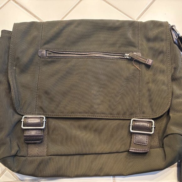 Men's 3-pocket Messenger Bag Banana Republic - Picture 3 of 6